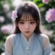 园艺科普编辑苏芽芽，年轻女性，活泼表情，手持就要草盆栽，室内绿植背景